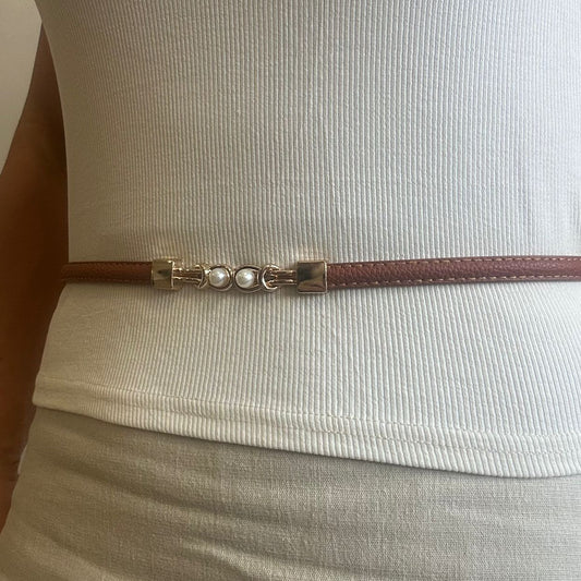 Cinto Pérola Minimal Dourado