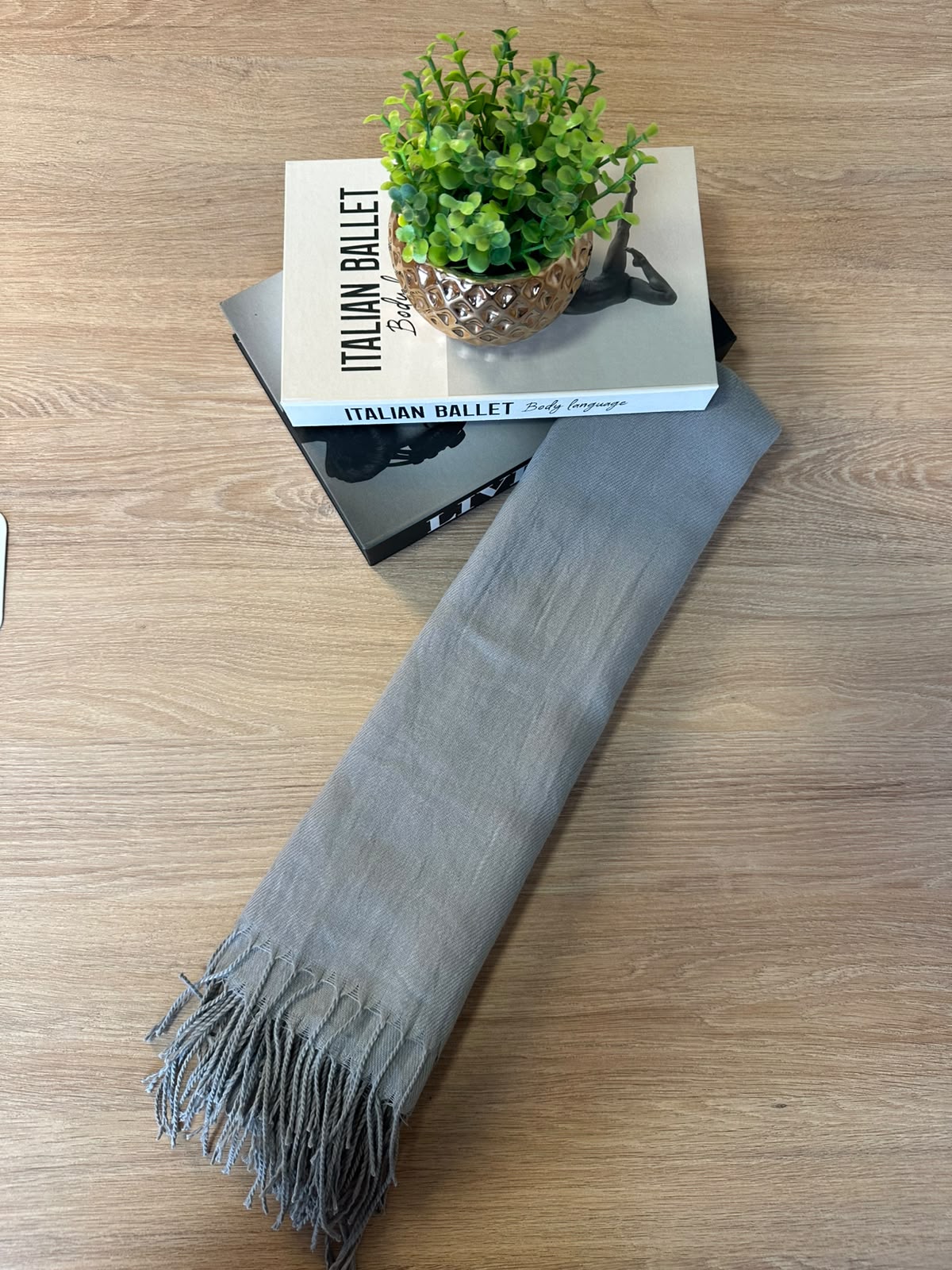 Pashmina Leluce